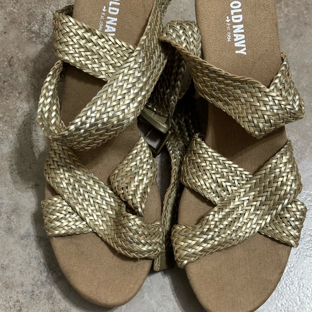 Old Navy Wedge Sandels